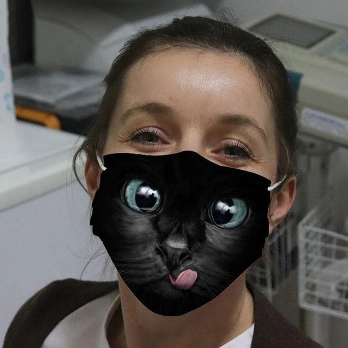 mačka za lice crna