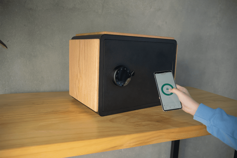 pametni luksuzni pametni sef izrađen od drva podrška za aplikacije